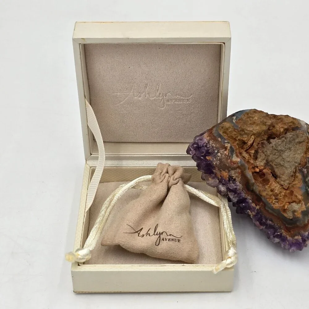 Ashlyn Avenue Symphony Emerson Crown Cascade Pendant Necklace Gift Box & Pouch